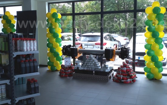 Ballonsäulen im Verkaufsraum / Laden