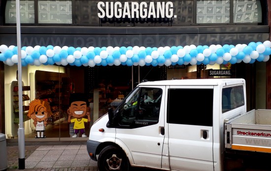 Hannover Luftballons Girlande in Weiß/Hellblau