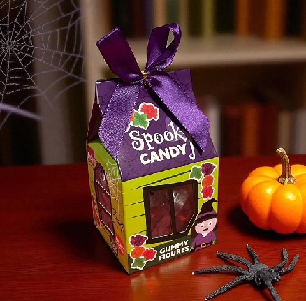 Hexenhaus gefüllt mit kleinen Hexen Hexenhaus gefüllt mit kleinen Hexen